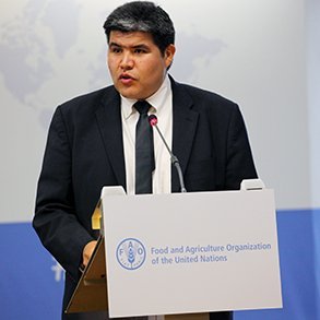 FAOLandWater's tweet photo. .@FAODG  is honoured to receive the prestigious @IUSS_ORG Distinguished Service Medal in recognition of @FAO #GlobalSoilPartnership actions in promoting soil science.
 
👏👏👏 @vargasfao - GSP Secretary - for his outstanding leadership over a decade of championing #SoilHealth. https://t.co/KGrSm6CP24