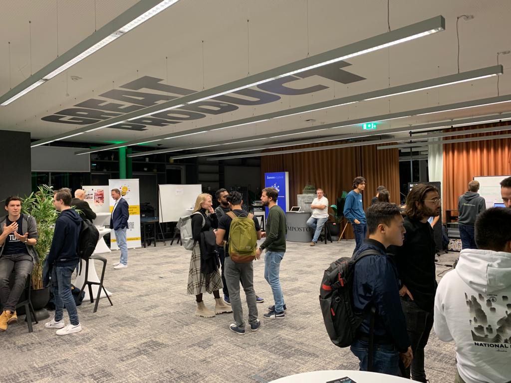 istari_ai's tweet photo. The Campus Founders organize #community and #networking events on a regular basis.

The Community Day takes place every quarter and offers the chance to experience the startup #ecosystem Heilbronn-Franken. We from @istari_ai also had a booth and presented ourselves there 🚀🧙🏼 https://t.co/MDeCSaTA1k
