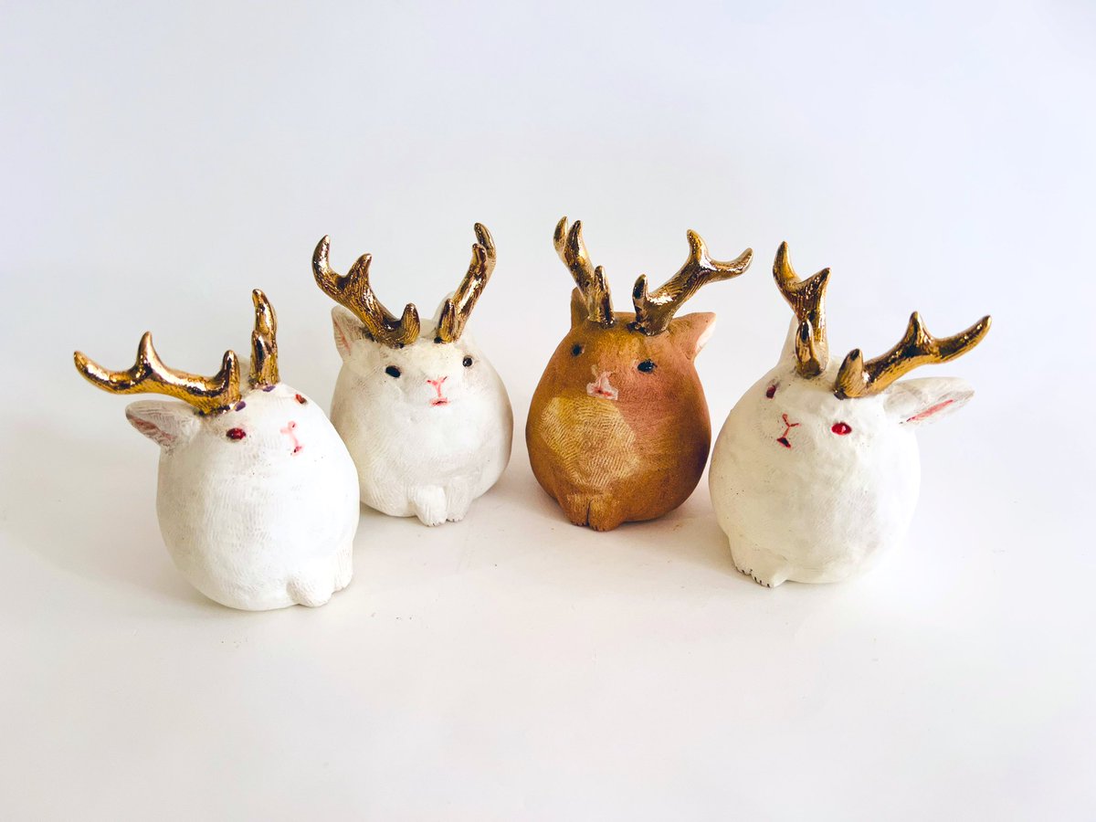 NatsuToto3's tweet photo. 京都で開催される「干支と聖夜のおくりもの」に参加致します🎄🐇🎍
12/14日(水)〜12/20日(火)※最終日は17時閉場
大丸京都店 6階 アートサロンESPACE KYOTO
ウサギのパン屋さんとジャッカロープを出展します🐇よろしくお願い致します^^
#ESPASE KYOTO
#大丸京都店
#干支と聖夜のおくりもの https://t.co/xuAte50D7Y