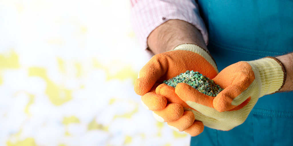 UniHohenheim's tweet image. Landwirtschaft ist für Dünger aus Bioabfällen und häuslichen Abwässern  grundsätzlich offen. Dies zeigt eine Studie der #UniHohenheim im Rahmen des @projekt_run @Uni_Stuttgart #Nährstoffrecycling #circulareconomy @agrarsysteme  #Ressourcenschutz | ow.ly/HVaf50LW7Ao