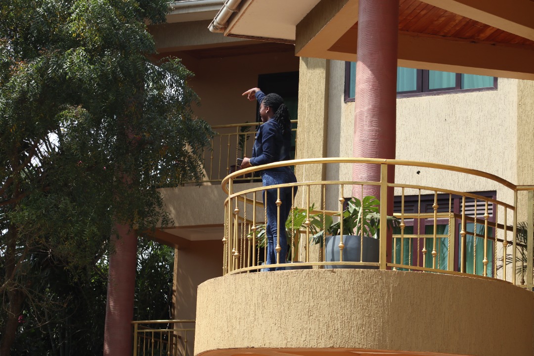 vic_viewbht's tweet photo. #victoriaview #boutiquehotel #Entebbehotels 
Her: "The lake view actually looks great from this angle also."

Whichever angle you choose to stand at, you'll have a great view of the L.Victoria.
#relaxation #tranquil #staycation #Christmas 
Booking: 0775363886

@vic_viewbht https://t.co/WieGL5t897