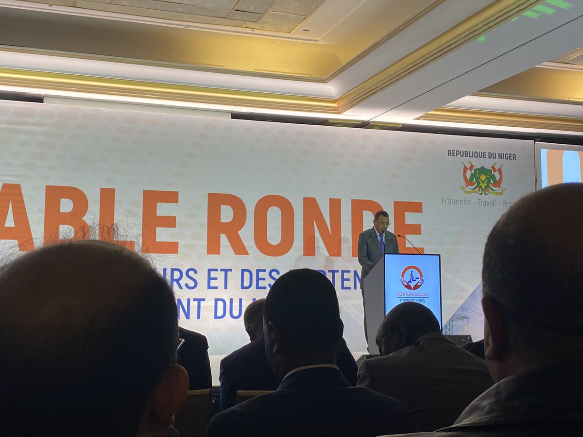 SissokoSyF's tweet photo. Lancement de la Table ronde des #investisseurs et des #partenaires 🇳🇪 avec le Pdt @mohamedbazoum @PresidenceNiger @SPimentaIFC @SuriSarvesh @buyoya_olivier ➡️ Annonce de l’appel d’offre #ScalingSolar 50MWc #secteurprive @IFC_fr @BM_Afrique https://t.co/Ln2FKuom44