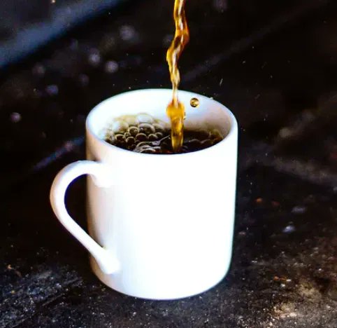 QueenBeanCoffee's tweet photo. #TuesdayMorning started right, with a silky, bold cup of French Roast #offee. 15% off your first order with code FT15: https://t.co/VZ339frsHY
#TheQueenBean
#MillsCoffee https://t.co/RNZEKKVjv4