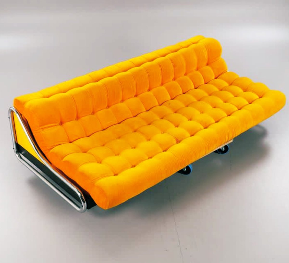 _LisaDea's tweet photo. Oooooh 🤩 #GillisLundgren for IKEA 1972. I love funky 60/70s furniture! #DeaFS https://t.co/OYGD2ANIdS