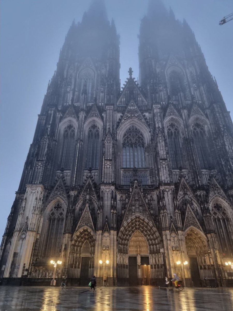 Mal so, einfach, weil es schön ist #kölncontent #dom  #Digitalisierung