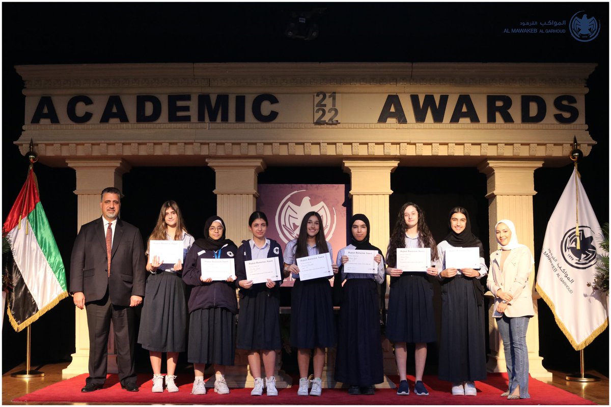 Mawakeb_Garhoud's tweet photo. Thriving academically in a time of global uncertainty: that was the overriding theme in this year's Academic Awards. So, keep on inspiring us - your enthusiasm & drive are truly something to behold!
#acaedmicawards #academicstars #honoringourstudents #celebratingourstudents https://t.co/0BR6uK6oVR