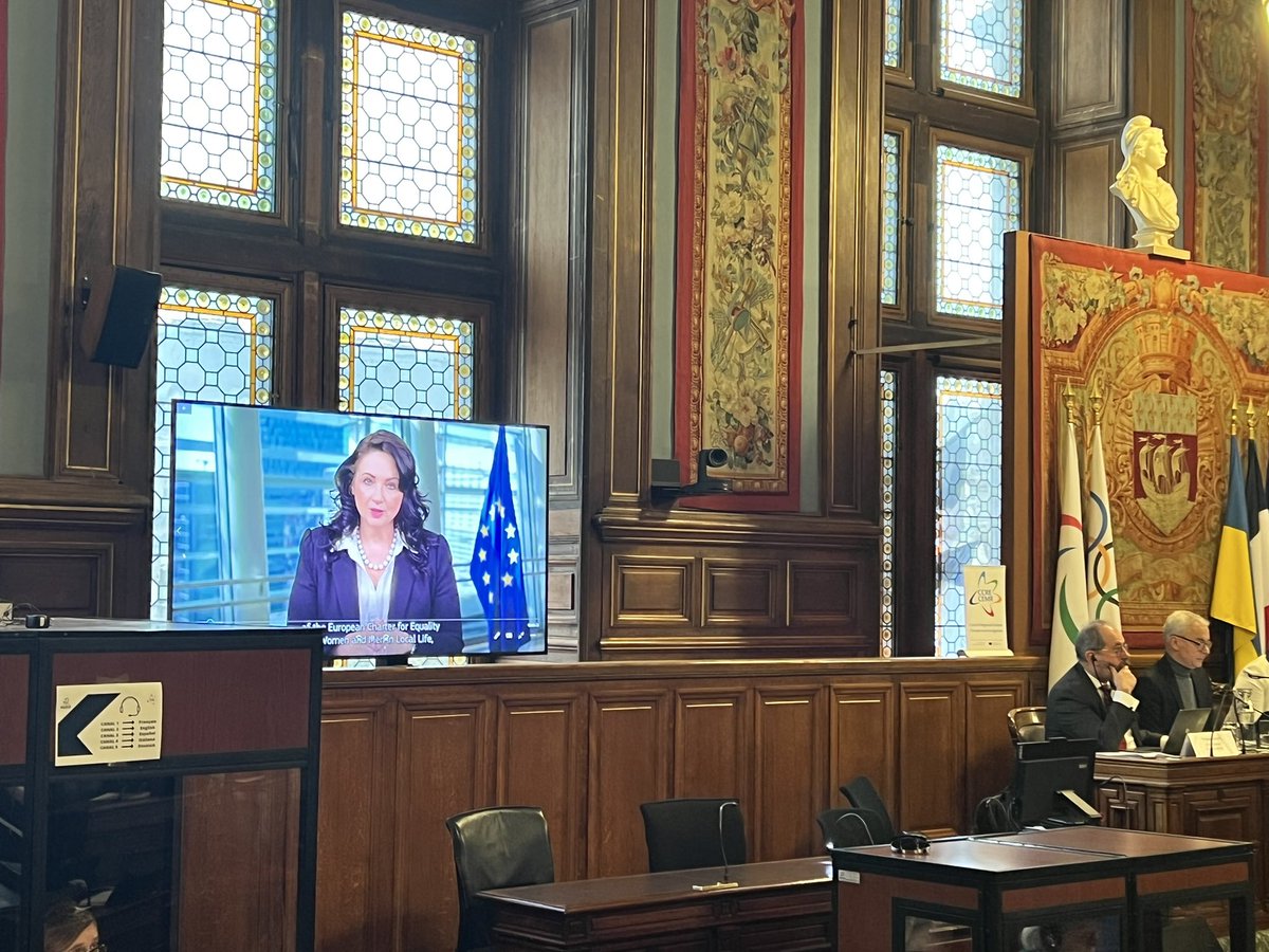 cliffordgalea's tweet photo. @helenadalli EU Commissioner 🇲🇹 delivered a strong positive message in regards to the European Charter for Equality at the #CEMR Policy Committee in Paris https://t.co/EXLjzlse6g