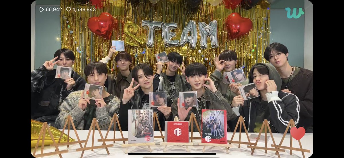 nanyla04's tweet photo. first live😭😭 they r all so cutie #andTEAM https://t.co/rA8s9zm9RX
