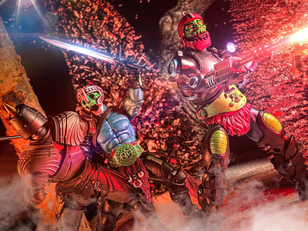 toyetic40s's tweet photo. MULTIVERSE OF EVIL: TRAPJAW #TrapJaw #Kronnaw #RedShieldKnight #MastersofTheUniverse #MythicLegions #MOTU #MOTUClassics #Mattel #FourHorsemenStudios #ACTIONFIGURES #ActionFigurePhotography #ToyPhotography @legions_games @mythiclegions @Mattel @MastersOfficial @DorkLair https://t.co/LjgXuCEZNZ