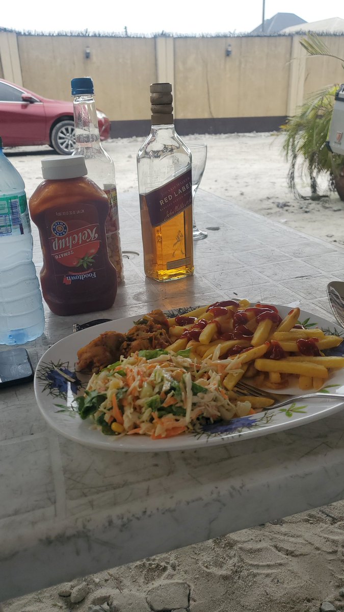 SUGARR110's tweet photo. Lunch is served. Join me.
#savedagain https://t.co/mNzNFPSScp