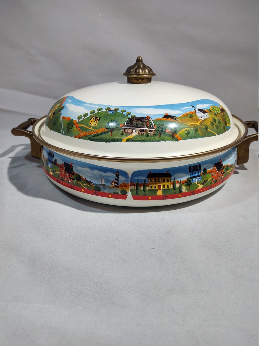 Excited to share the latest addition to my #etsy shop: Vintage Enamelware 2.5 Quart Round Casserole with Coastal Village Scene etsy.me/3VTamSz #liddedpot
#seasidevillage
#coastaltown
#brasshandles
#lincoware
#10inch
#2halfquartpan
#collectiblecookware