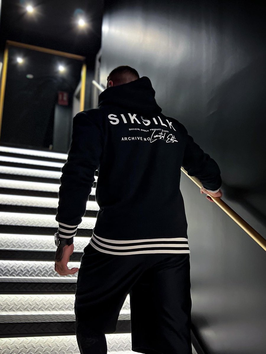 SikSilk's tweet photo. BEAT THE CHILL with up to 50% off all outerwear!
🔎SS-24060 & SS-22613
https://t.co/vlNMMDzr0c
#siksilkouterwear #fortheambitious #followthemovement https://t.co/23SnTo7dq5