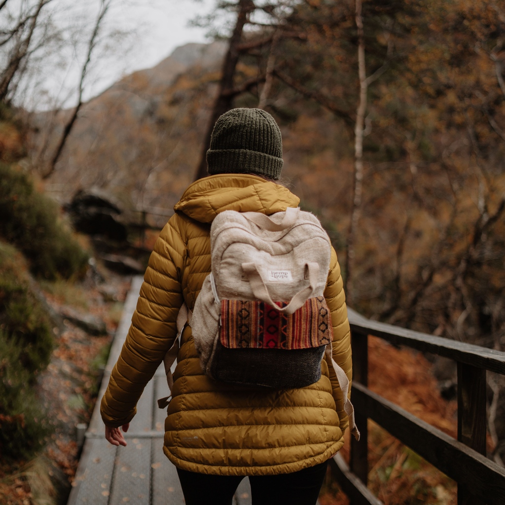 HempandHope's tweet photo. Crisp winter walks with our Tula hemp backpack! 🌱
Shop now:
https://t.co/leDHSzidie
#sustainableblogger #sustainablebrand #sustainablelife #sustainableliving #whatsinmybackpack #zerowastelifestyle#hemp#hempbag #hempfashion https://t.co/Hmpi4VtbeW