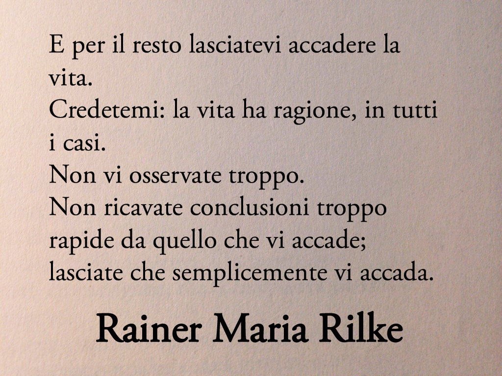 Poesiaitalia's tweet image. La vita ha ragione, in tutti i casi.