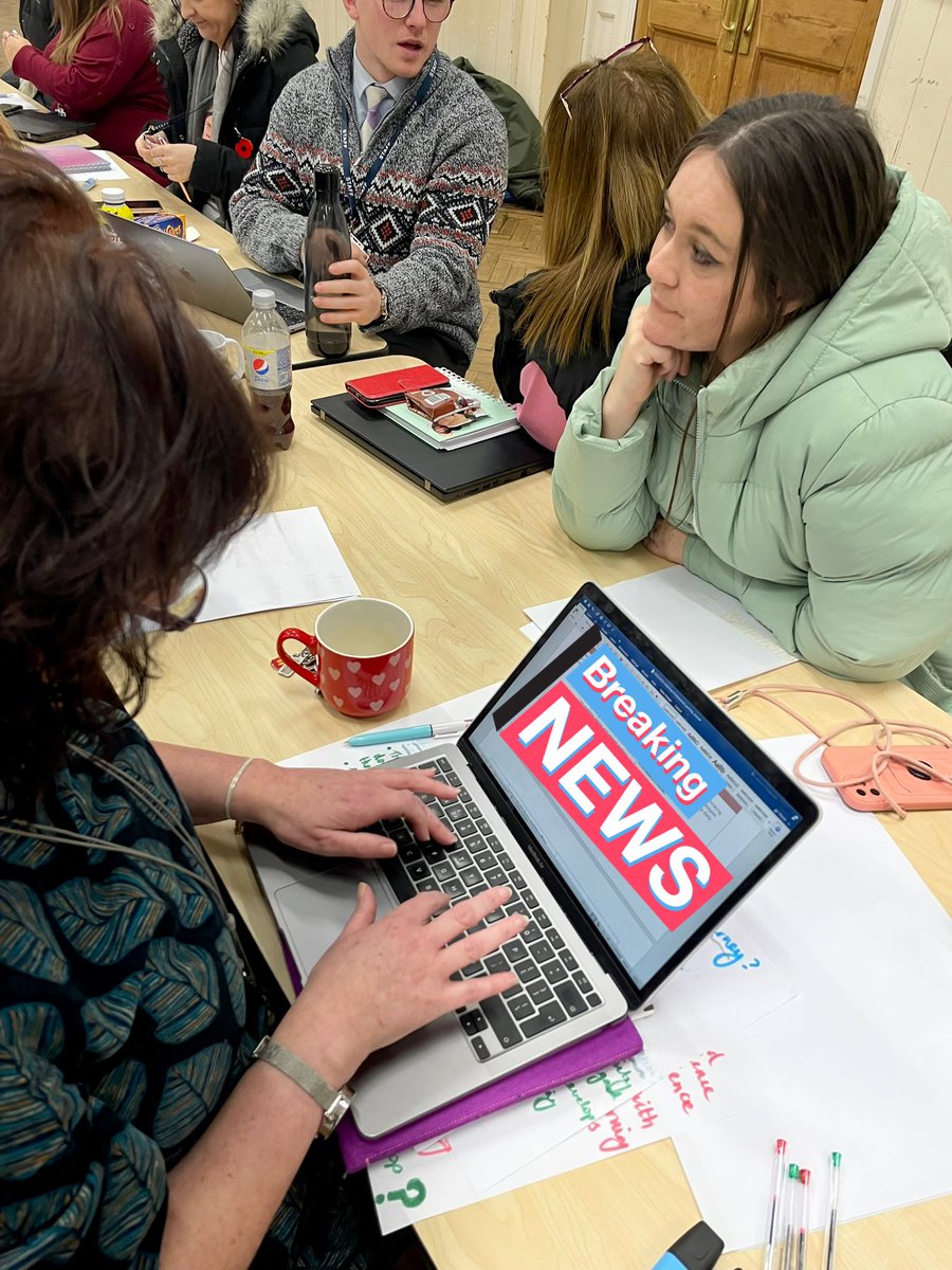 Holtonprimary's tweet photo. Good opportunity tonight for #teamholton to reflect & revisit #thinkingroutines - how do we consistently apply our routines to develop L&T experiences and outcomes? https://t.co/cQv0HjkdpB @paul_tyack @thinkschoolcom https://t.co/lRHyd9HaCi