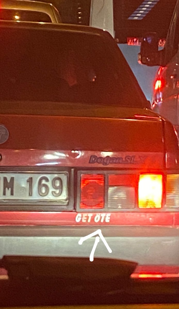 Dayı trafikte takip mesafesinin önemini vurguluyor…