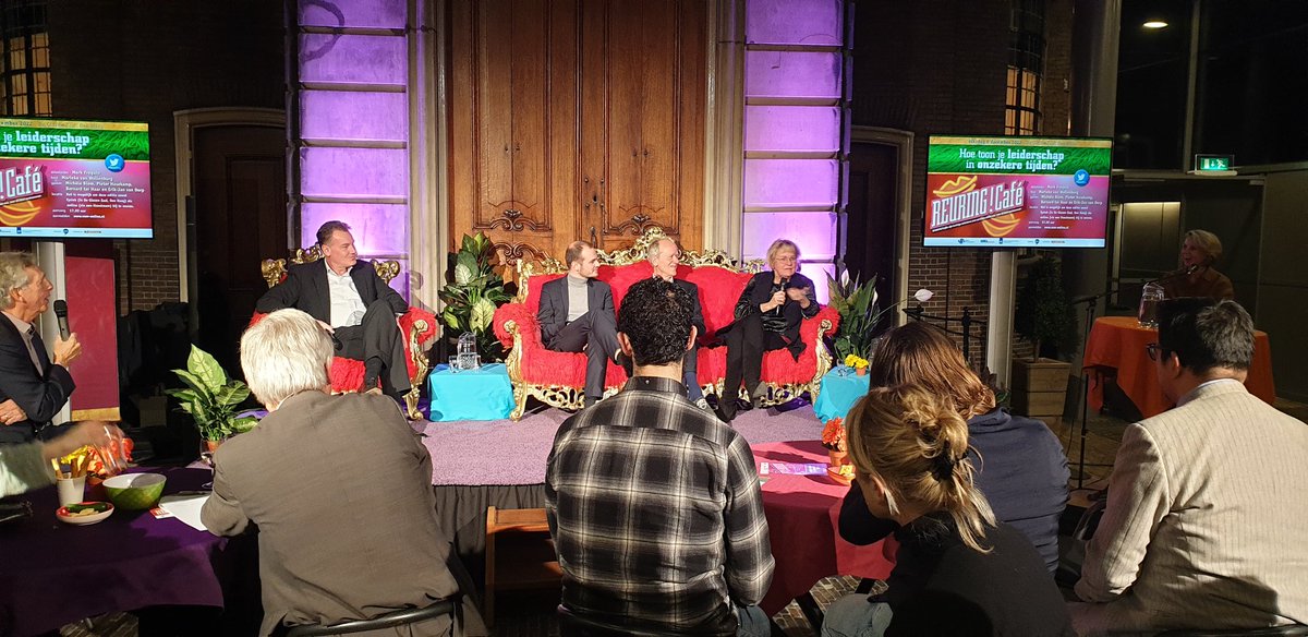 We zijn 'procestaal' gaan spreken en soms vergeten dat het om de inhoud gaat. <a href="/micheleblom/">Michèle Blom</a> in een goed gesprek over #leiderschap in #reuringcafe