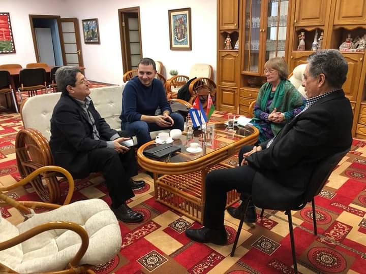 Reunión con grupo de Belsptstejnika, especializado en la  producción de sustancias para apagar incendios petroleros y limpiar contaminaciones de derrames.
🇨🇺🤝🇧🇾