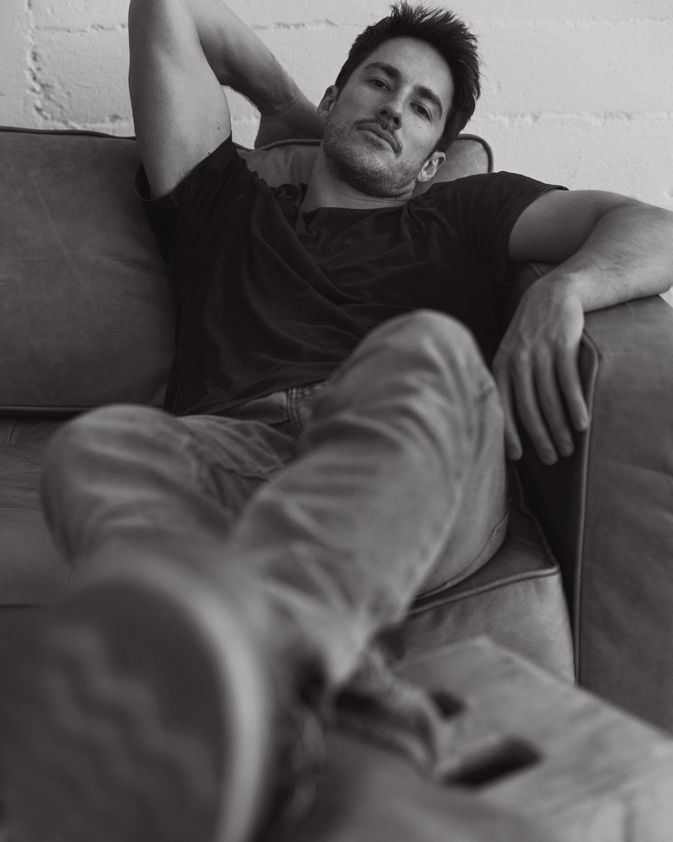 trevinosource's tweet image. 📸 | Michael Trevino photographed by Elias Tahan. Photos via Trevino’s Instagram.