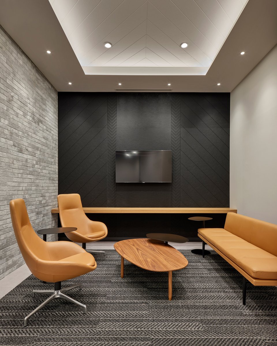 Keilhauer's tweet photo. Don’t be afraid to mix and match pieces from different Keilhauer collections. Our premium designs and high quality materials ensure that you can combine a variety of our products to create unique, elegant spaces. https://t.co/3PpbG7gPcA