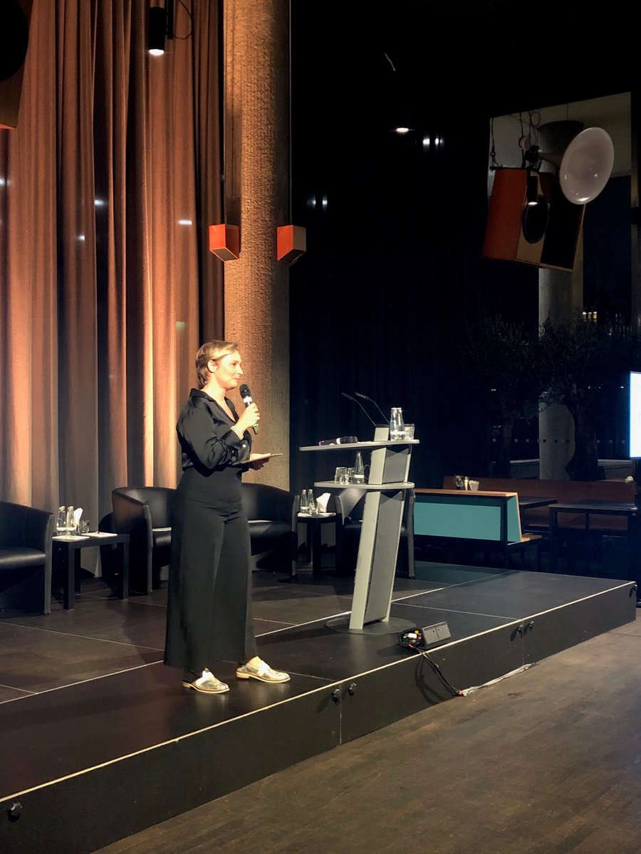 Startschuss für unsere Hybridveranstaltung in der Weltwirtschaft im Berliner @HKW. Unser Thema: Ein Jahr #Ampelkoalition in Krisenzeiten: Wo stehen wir bei der industriellen Transformation? Hier geht’s zum Livestream: bit.ly/3F6FoQm #KlimaneutraleIndustrie