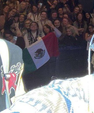 _lovelytris's tweet photo. ahuevo méxico siempre presente, MI PAÍS MI PAÍS 🇲🇽🇲🇽🇲🇽 https://t.co/p9OTcwVtty