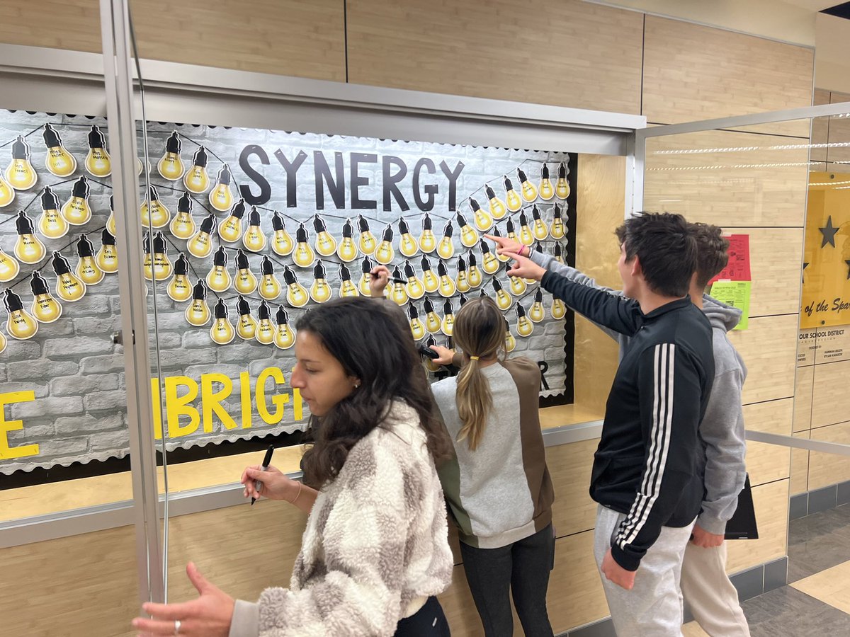 “The lightbulbs were hung at the Hilltop with care, in hopes that positivity spreads through the air.” Over 200 <a href="/hilltopspartan/">Montour High School</a> students and staff have been recognized for creating Hilltop Synergy so far this year! #MontourProud