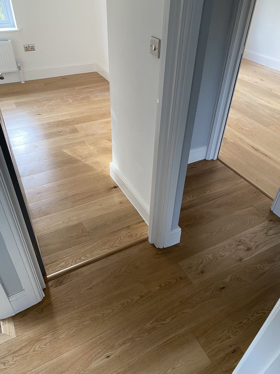 jiang07030615's tweet photo. Let the beautifully long planks of Maxzara Oak Natural Flooring draw your eye along any room, it is adding space and warm in house,⁠ perfect for a bright design .
#maxzara #maxzaraflooring #flooring #woodflooring #engineeredflooring #beautifulfloors #interiordesign https://t.co/d2gc3NWeFO
