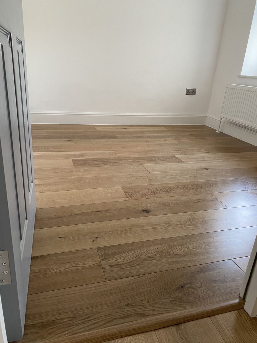 jiang07030615's tweet photo. Let the beautifully long planks of Maxzara Oak Natural Flooring draw your eye along any room, it is adding space and warm in house,⁠ perfect for a bright design .
#maxzara #maxzaraflooring #flooring #woodflooring #engineeredflooring #beautifulfloors #interiordesign https://t.co/d2gc3NWeFO
