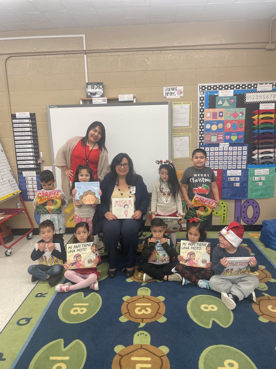 It was such an honor to read to Mrs. Rizo’s PK class today! They were amazing listeners and could clap out the syllables of each of the names that Alma was given in her story. #AlvaradoExcellence