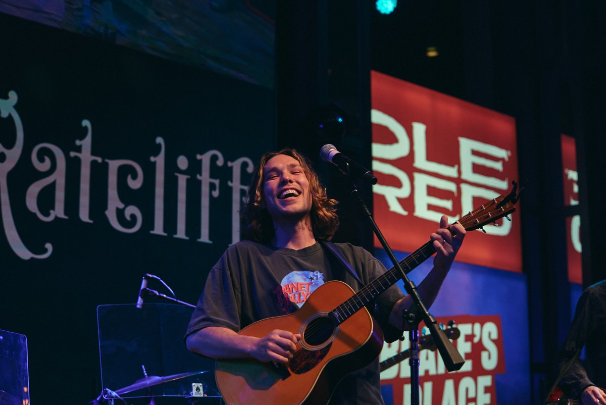 brandonratcliff's tweet photo. Had a blast celebrating Tale Of Two Towns at Ole Red last night... thanks to everyone that came out! "Drove Me Country" is out this Friday and the new album Tale Of Towns is out 1.6.23!

📸: Robert Chavers https://t.co/a8TE3SMbQt