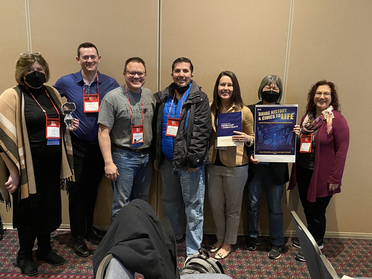 HistoryFrog's tweet image. Is this an accomplishment? Having so many amazing #ssChat friends (also many amazing #Edtech/educator buds) @mrshistorylee @shannonsalter70 @MapM8ker @JenniferAWelch @lauramcfarren @socialstudiestx @GatorCitizen @NHTOYMc @historyherway @LucyKirchh @lauramcfarren #TooManyToName💕