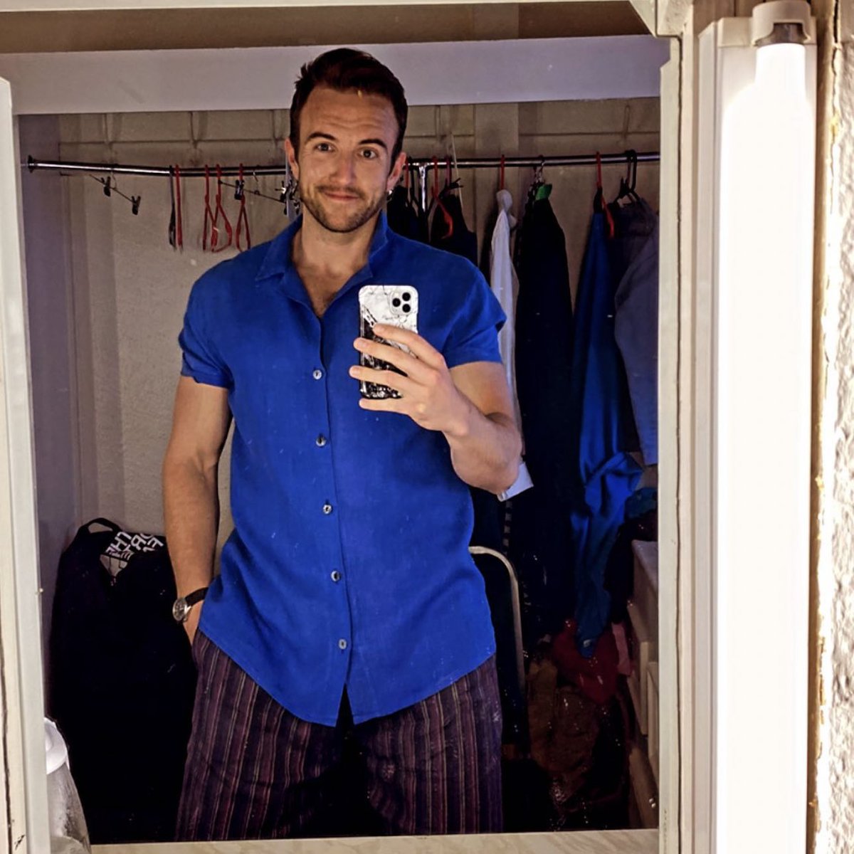 Tonight at <a href="/MammaMiaMusical/">MAMMA MIA!</a> tour the role of Sam Carmichael will be played by Blair Robertson (<a href="/MrBlairR/">Blair Robertson</a>)! #1stcover