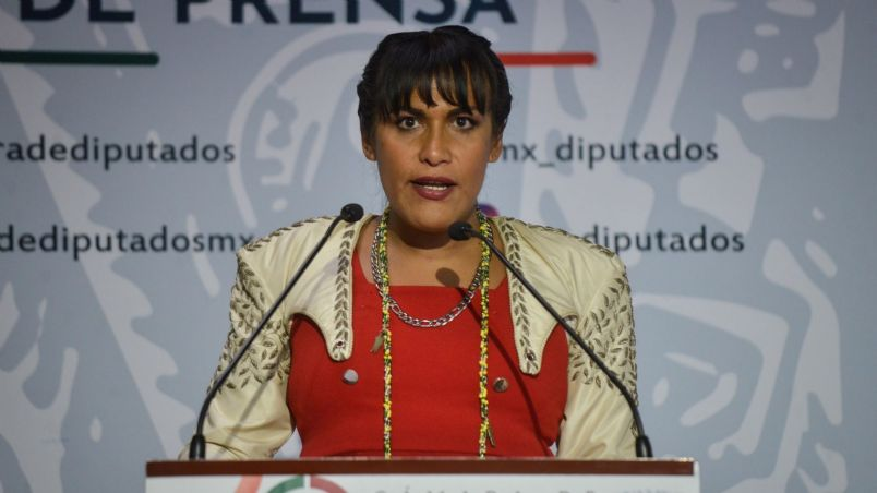 Juan_OrtizMX's tweet photo. No puede ser. 

La Diputada de Morena, María Clemente, acaba de proponer declarar persona no grata a Leonel Messi. 

El punto de acuerdo fue inscrito hoy. https://t.co/0TecvDq8Xs
