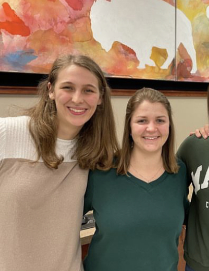 HardingForLang's tweet photo. Congratulations to Sydney and Rose on their advanced ratings on the official Oral Proficiency Interview. Sydney got an AL—which is a professional level—and Rose received an AH—becoming one of 5 of our students to get to that level! Join us in celebrating these accomplishments! https://t.co/EOF4IICSwy