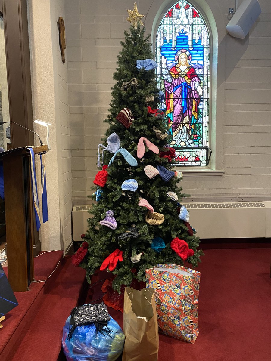 The mitten tree is filling in—are you able to offer some warmth this December?