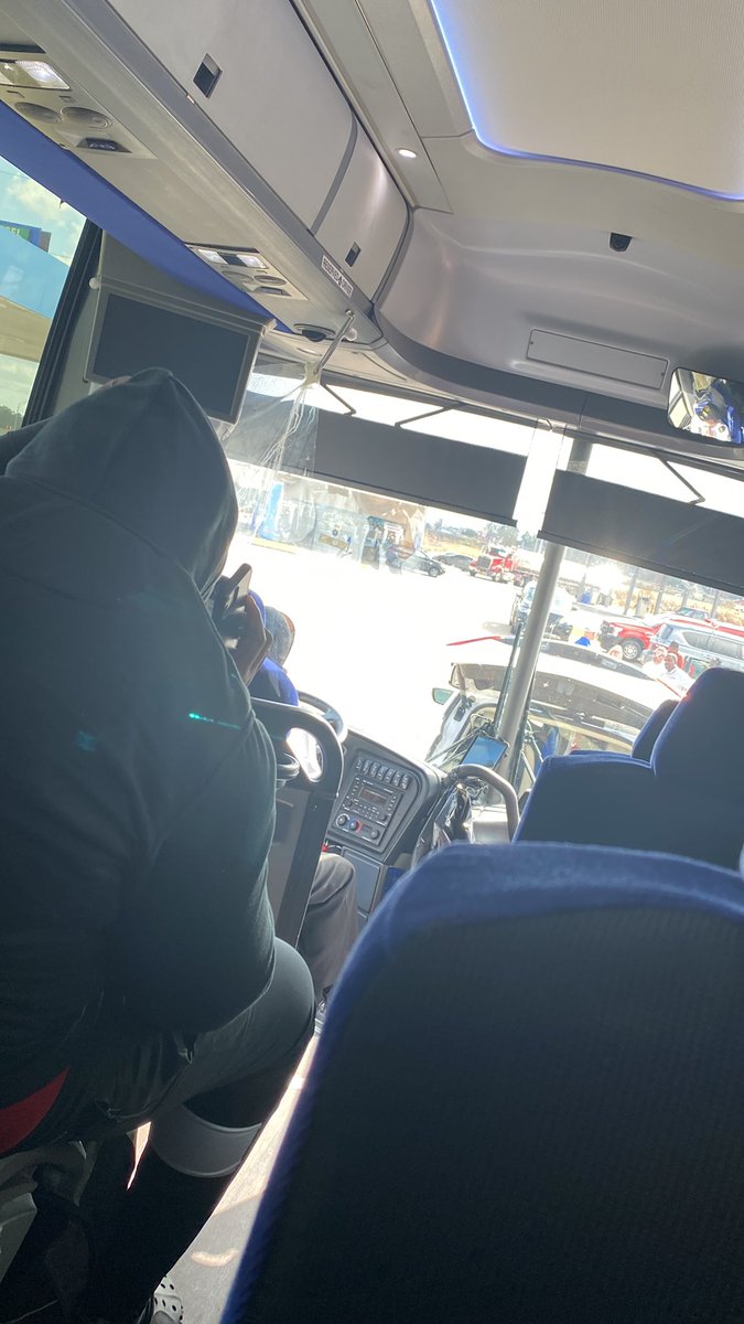JeremyFlora7's tweet photo. All-star Week!!! Let’s Goo🤘🏾@GoulaAthletes #Warface @CoachHollis58 @coachsims001 @RandyHoganJr @tlala2 https://t.co/vjvTSlskFj