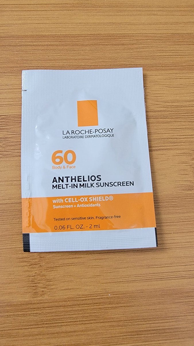 MunchkinFreebie's tweet photo. Thank you @LaRochePosayUSA for this free sunscreen sample in the mail today!!

#free #sample #beauty #health #freebie #freebies #awesome #happy https://t.co/ZXAhKtKZiB