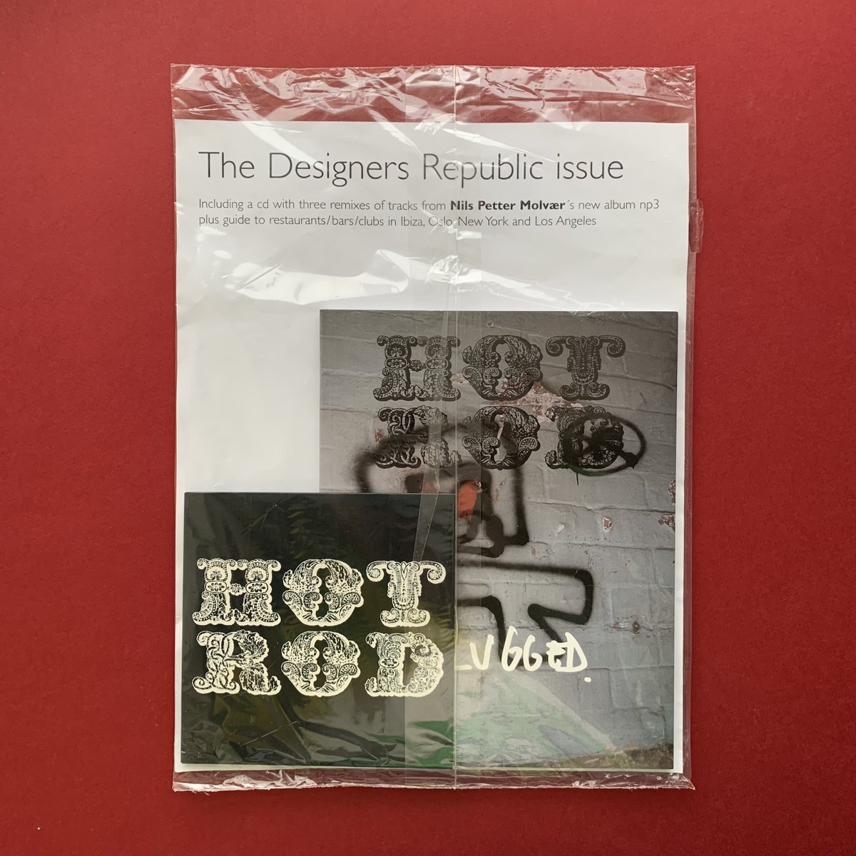 ThePrintArkive's tweet photo. NEW STOCK at https://t.co/QKCEIdyxN3
HOT ROD #16 The Designers Republic issue
2002
#bookstore #designbooks #designmagazines #graphicdesign #graphicart #typography #studioportfolio #TheDesignersRepublic #tDR #BrainAidedDesign #hotrodmagazine #iananderson @disinfoTDR @ianTDR https://t.co/wT44LajyxW