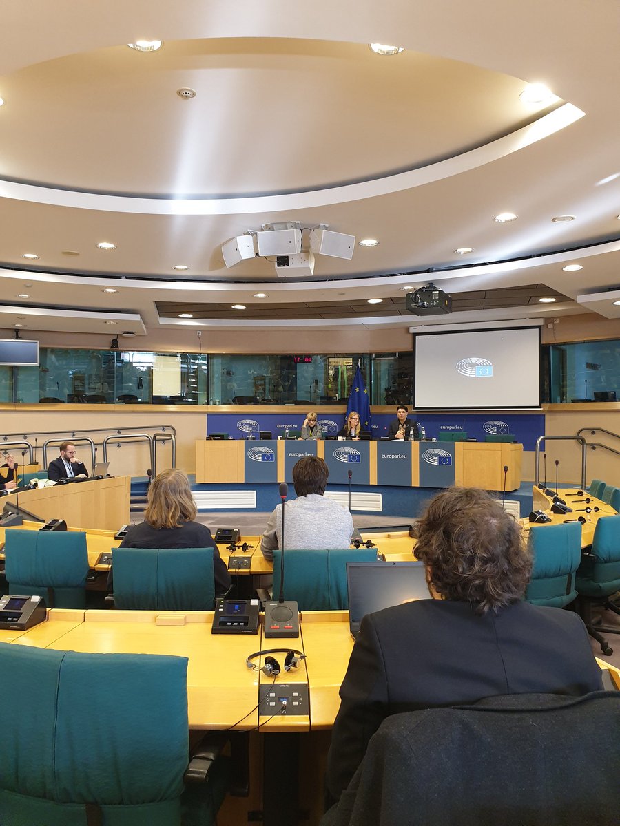 Attendind the panel on Digital Europe through Education, where everyone present shared views on the current #digital transformation and the importance of empowering digital #skills education.

#Wellbeing of European youth was also highlighted in a way of avoiding isolation.