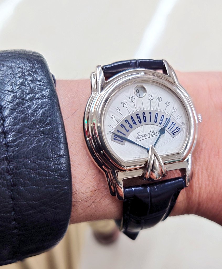 今日の時計は #Jeandeve
#ジャンイヴ 
#レトログラード
#k18wg
#時計は趣味だ⁡
⁡#腕時計好きな人と繋がりたい