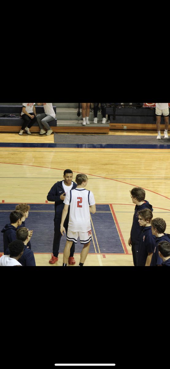 Game day !! Home at 7 
Showtime ⭐️