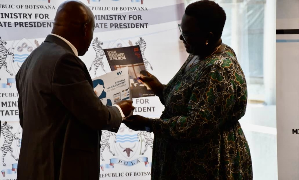 WanifraWIN's tweet photo. We paid a courtesy call on the @BWPresidency where we had the honour of being hosted by Minister for State President Kabo Morwaeng

We discussed our work in making newsrooms safer &amp; growing #media stability 

The Hon Minister reiterated his commitment to a free press in #Botswana https://t.co/6TgAA4hqKo