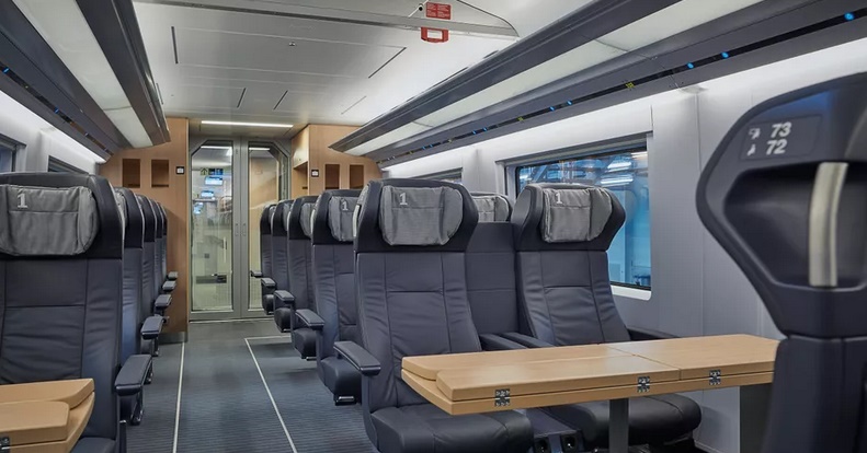 ReisenGolfen's tweet photo. Besserer Mobilfunk und Tablethalter an jedem Sitzplatz
Bahn stellt neuen ICE3neo in Betrieb
Mehr unter https://t.co/GheFh0zHAc
#bahn #ice3neo #reisenundgolfen #zuege #photooftheday #picoftheday #cute #photography
#reise #travel #reisen #urlaub #reiselust #travelphotography https://t.co/1lPKbPdtke