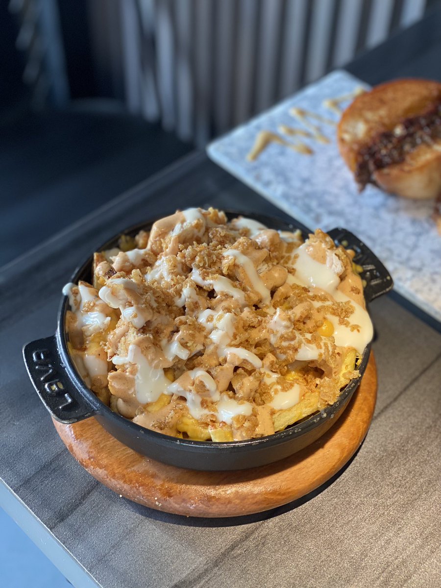 #تغطيات_دباني 

اعلان اليوم 🤍

 ايت مي برجر |<a href="/eatme_burger/">إيت مي برجر</a> 

مطعم يقدم برجر اللحم والدجاج 
واكثر شي يميز المطعم البرجر بخبز التوست 

وعندهم برجر اسمه هوني 🔥🔥
ايشي ايشي ورائعه وخذوا معها زياده الصوص حقها 🤩🤍

لهم 5 فروع بالرياض وفرع بالخبر😍

باقي التفاصيل⬇️