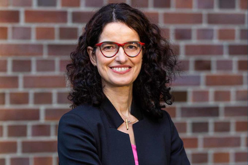 Mathematisches Modell zur Erfolgsprognose bei Tumorpatient*innen: Charlotte Kloft, Professorin für Klinische Pharmazie <a href="/FU_Berlin/">Freie Universität</a>, ist mit dem PHOENIX Pharmazie Wissenschaftspreis 2022 ausgezeichnet worden.
fu-berlin.de/presse/informa…
📸 PHOENIX Group