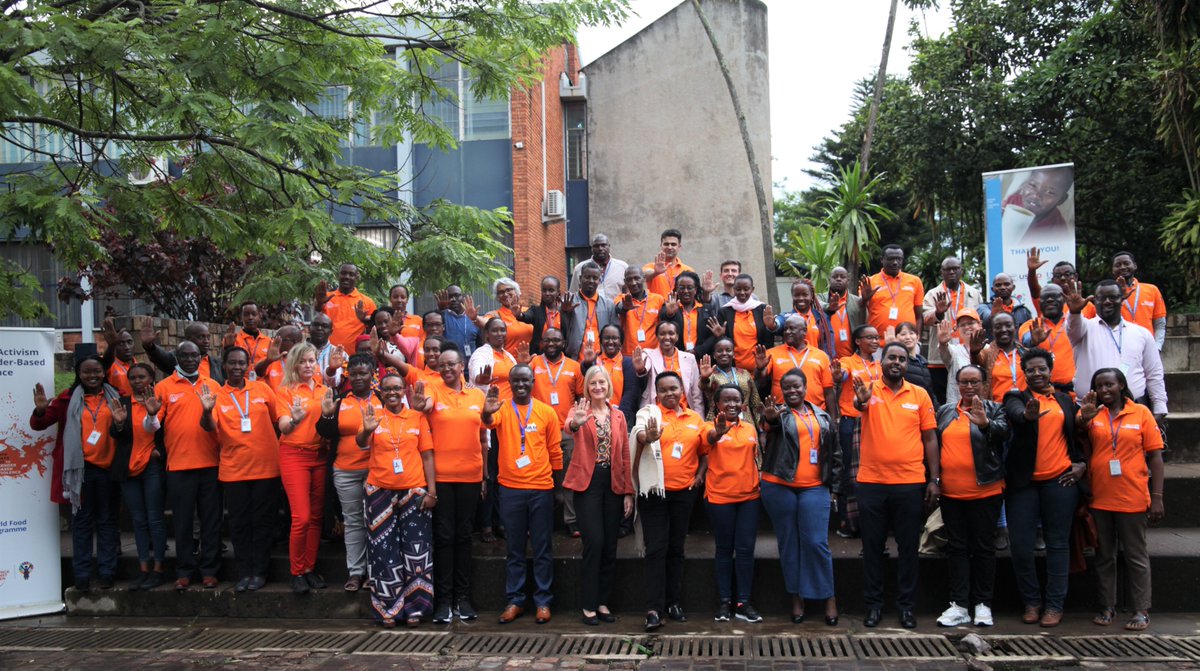 EdithHeinesWFP's tweet photo. As the #16DaysOfActivism continue, @WFP_Rwanda discussed the dynamics between positive and negative masculinities and #GBV with @Rwamrec. Together we #pushforward to end violence against women and girls. https://t.co/uczUUHM1As