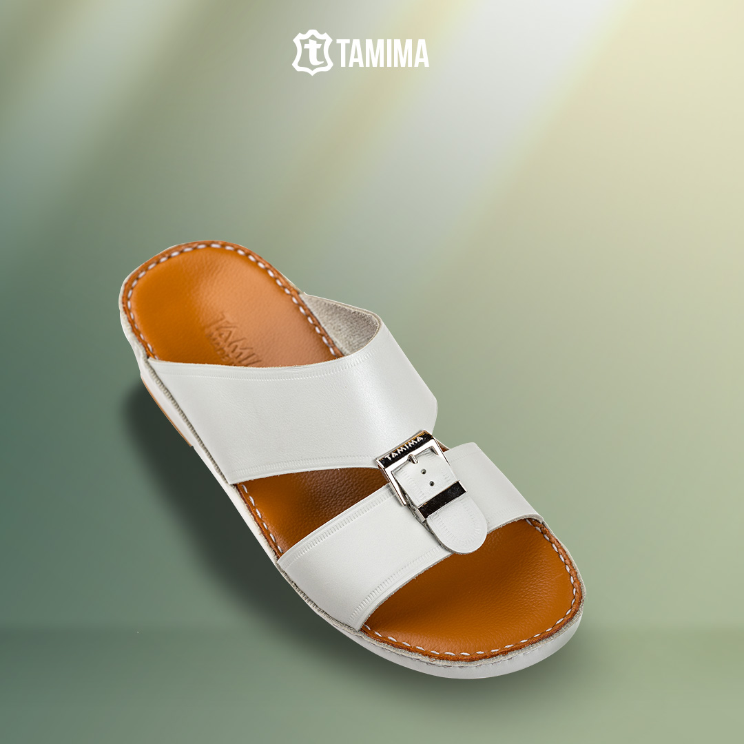 Tamima1960's tweet photo. راحة استثنائية مع المتانة.
بسعر ٧٠٠ ريال قطري

#نعال #للتميز_علامة #قطر
#Tamima
#vendomemall #lusail #classicsandals
#comfortsandals #sandalsshoe #flatsandals https://t.co/848TzdxjVU