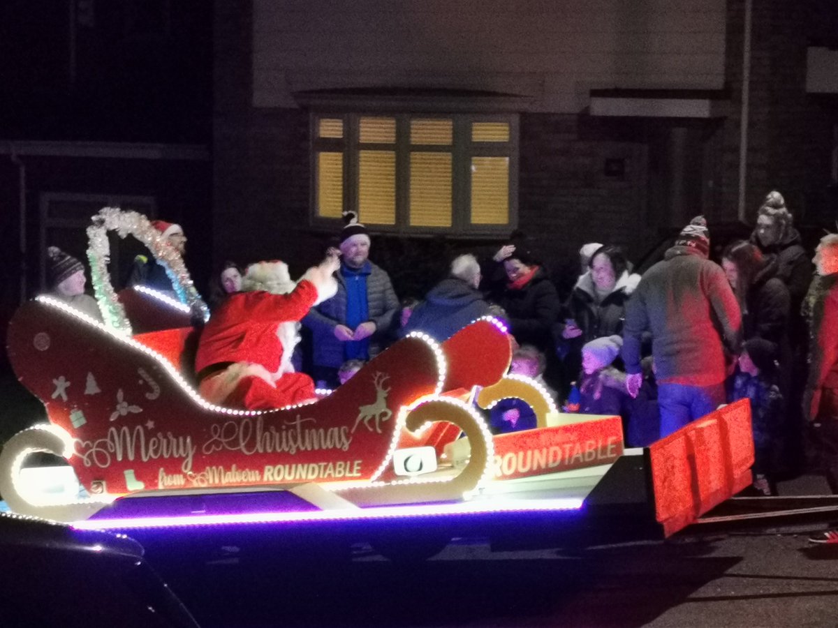 Malvern Round Table (@malverntable) on Twitter photo Great to be out and about with Santa's Sleigh last night in Fruitlands, Malvern and Hanley Swan. A big shout out to <a href="/Hills_Ford/">HILLS FORD</a> for loaning us the Ranger-deer & making it look all festive!! Collecting for @MalvernFamilies & <a href="/AcornsHospice/">Acorns Children's Hospice</a> we'll be out in Brookfarm Drive tonight! Great to be out and about with Santa's Sleigh last night in Fruitlands, Malvern and Hanley Swan. A big shout out to <a href="/Hills_Ford/">HILLS FORD</a> for loaning us the Ranger-deer & making it look all festive!! Collecting for @MalvernFamilies & <a href="/AcornsHospice/">Acorns Children's Hospice</a> we'll be out in Brookfarm Drive tonight!