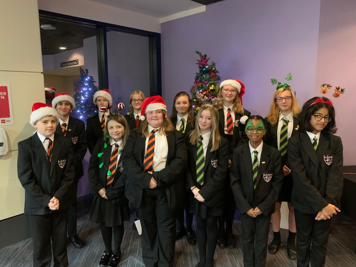 CHS_Careers's tweet photo. Our @CockshutHillSch choir performing at The NEC for their annual OAP Christmas Gala. Great confidence and resilience shown with over 400 people in attendance for our most vulnerable elderly in our community #communitylinks  #strengtheningemployerlinks #futurestars GBM3,5,6 https://t.co/CnpgKH6mSV